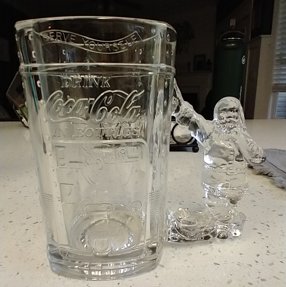 Coca-cola Santa glass